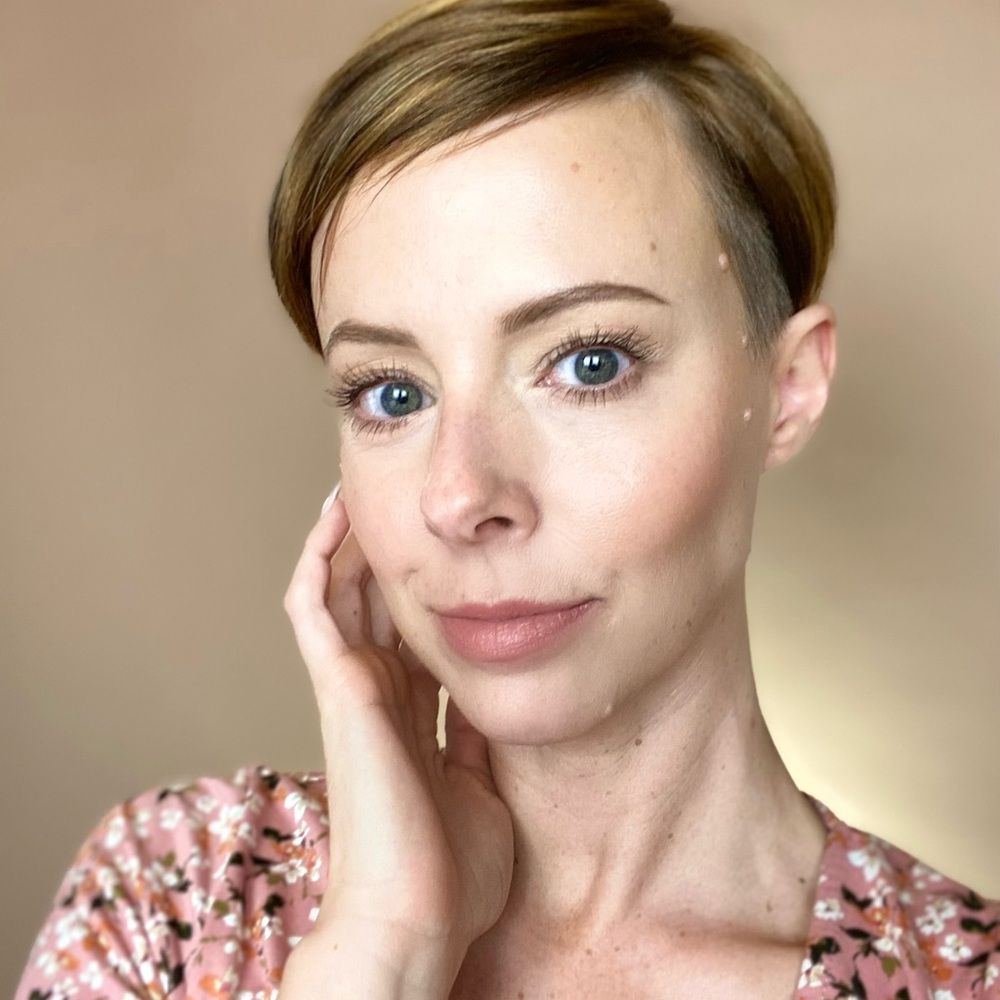 Meet your Posher, Carrie